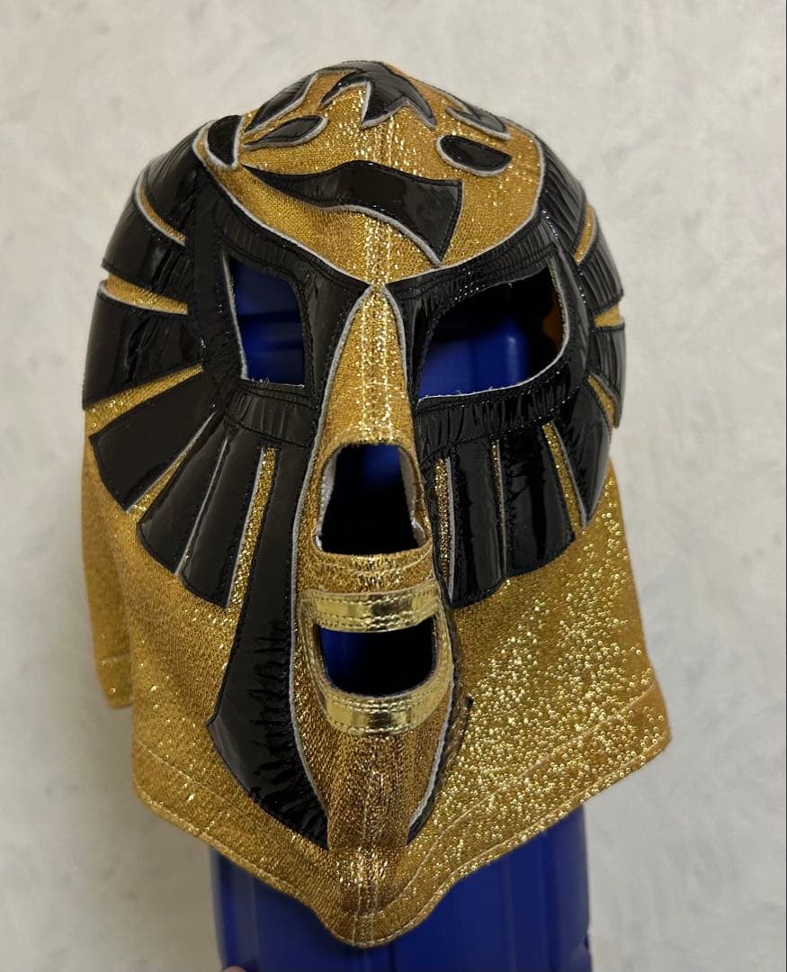 メ*デ様 ザ・コブラ プロレスマスク 2枚セット ラメ仕様 未使用含む レプリカ