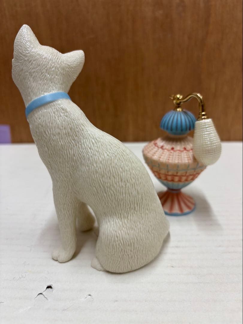レノックス Cat & Perfume Figurines