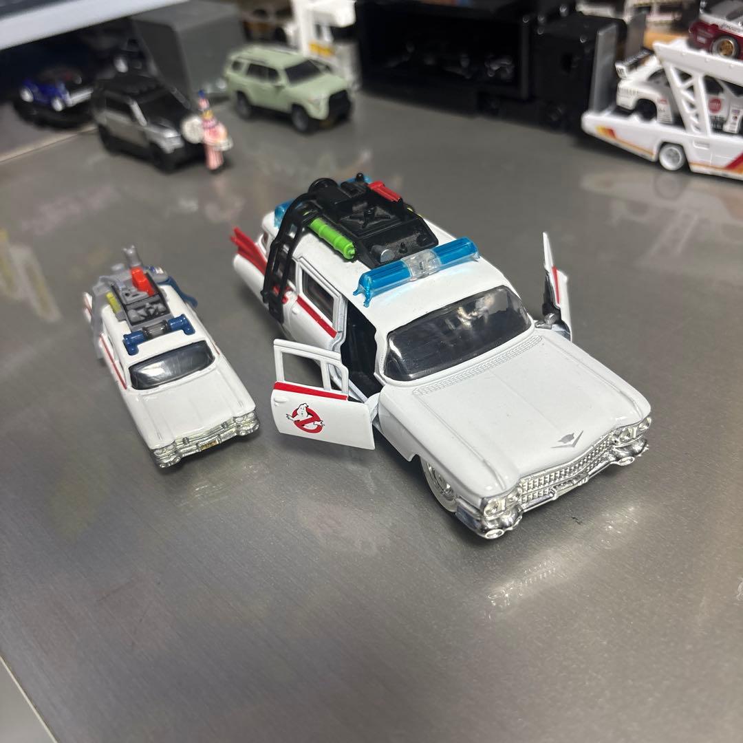 ゴーストバスターズ ECTO-1 2台セット