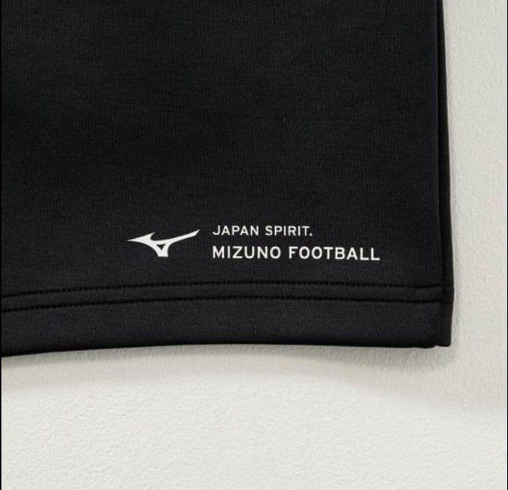 ア*ユ様 新品MIZUNOオフザピッチ　ロングスリーブシャツショートパンツセット