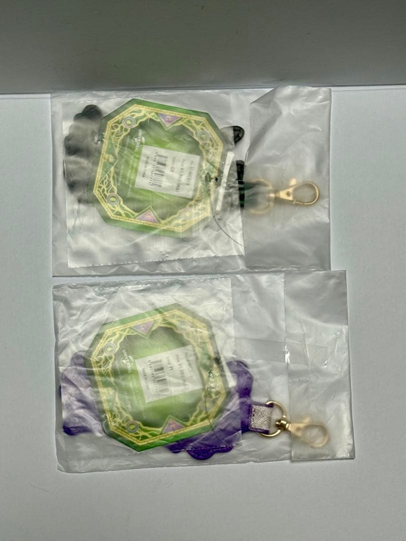 WICKED 刺繍チャーム　キーホルダー