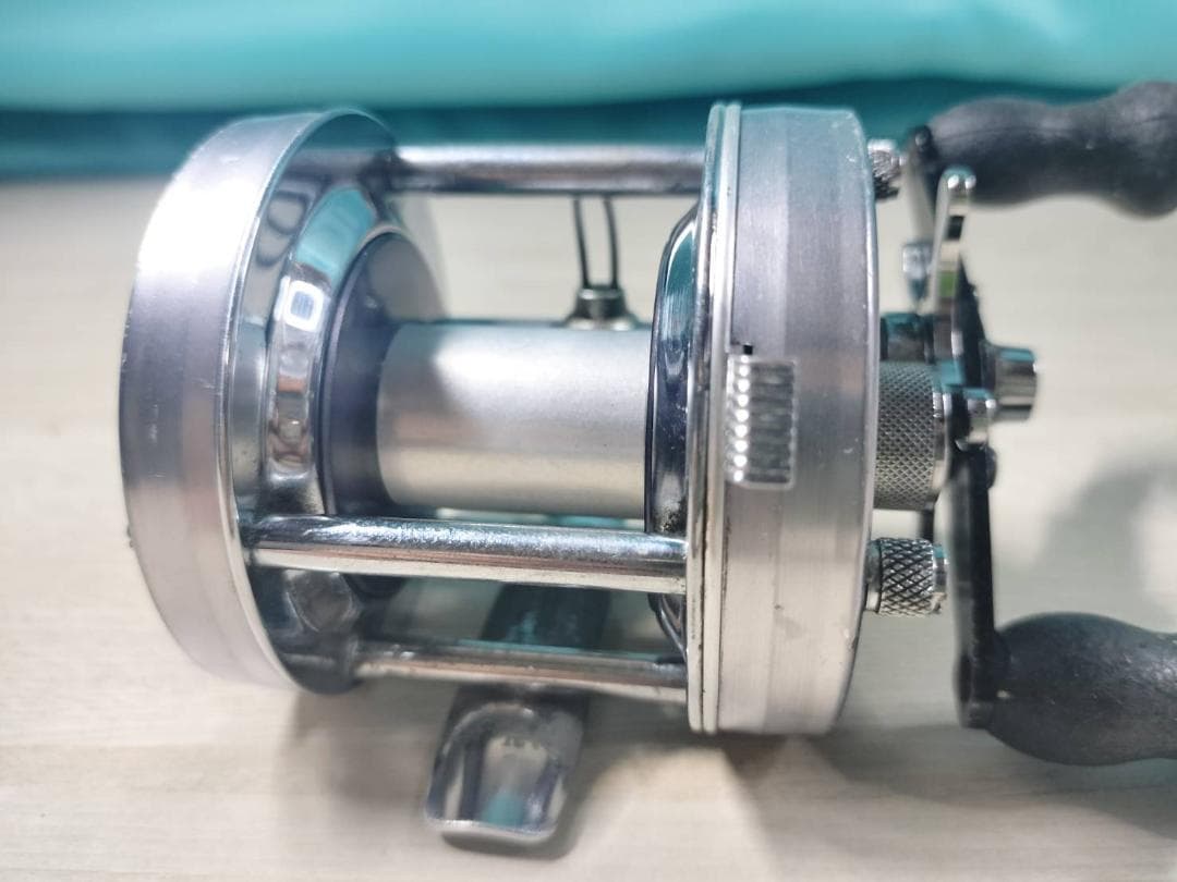 アブガルシア　アンバサダー5500c　ビンテージ　リール abu
