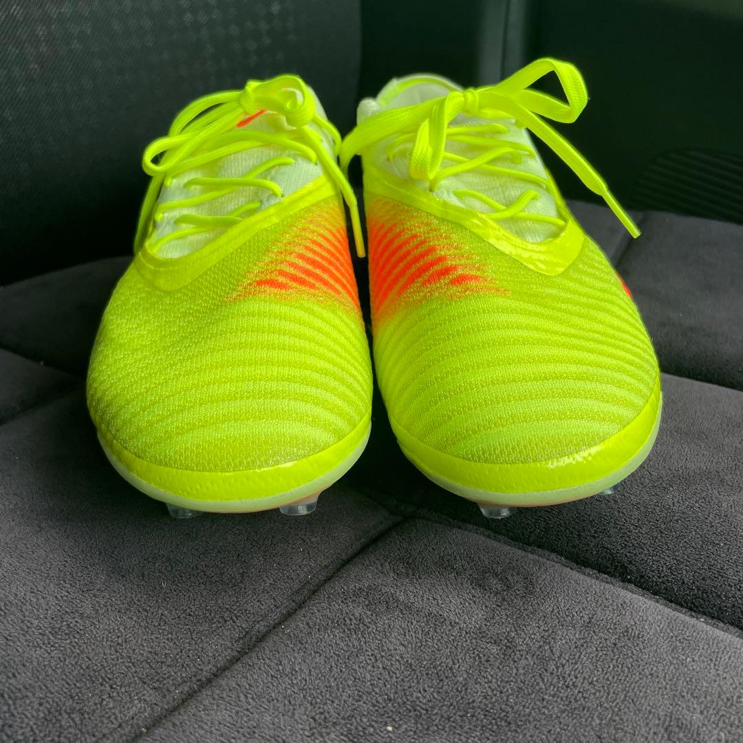 FHANTOM 6 LOW ELITE AG-PRO 26センチ