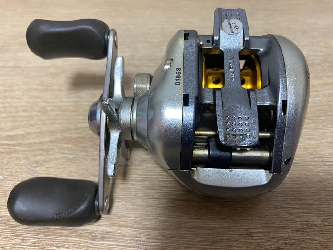 ◆SHIMANO◆ Scorpion Mg 1001 ベイトリール