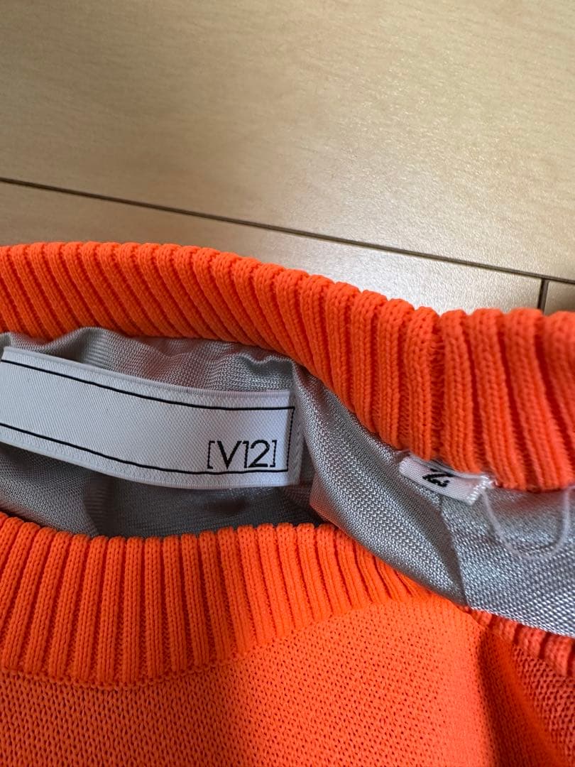 V TWELVE セーター