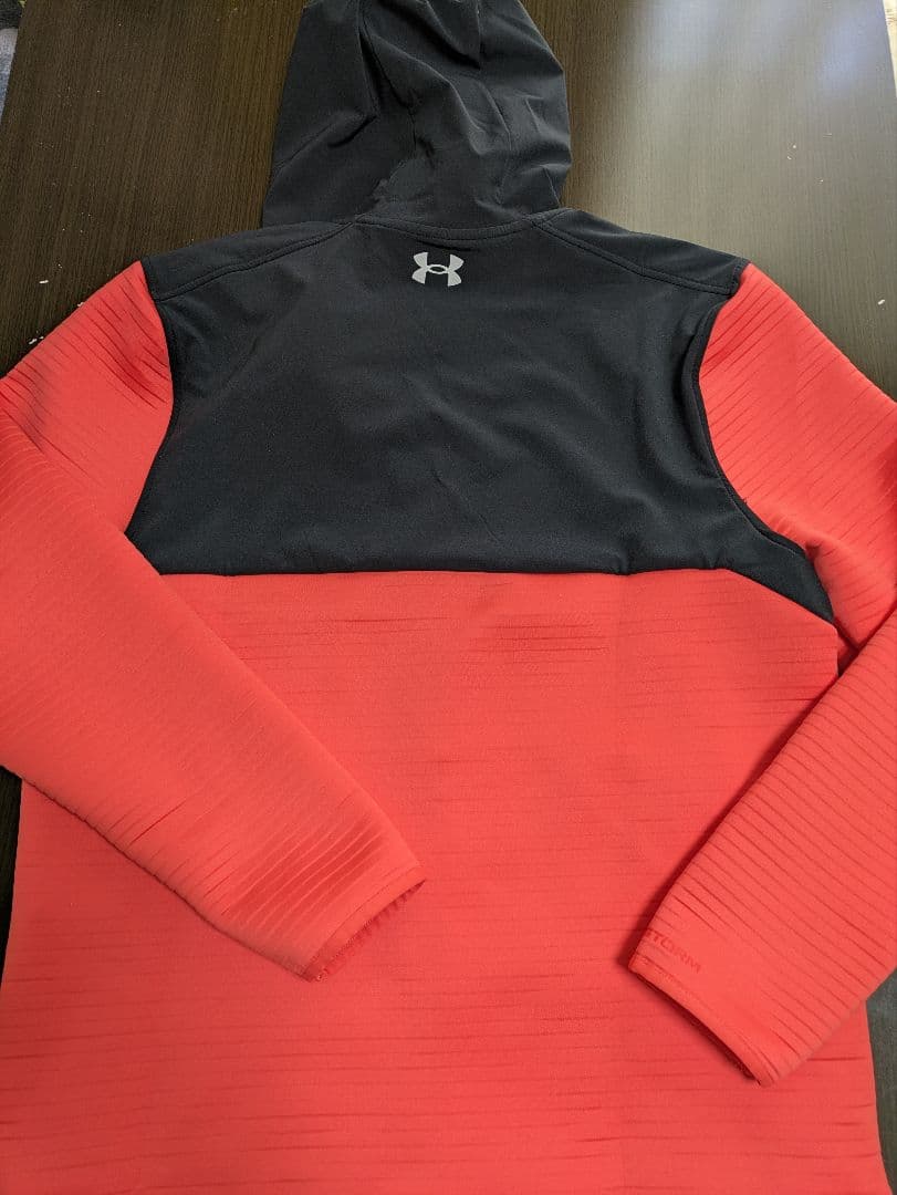 UNDER ARMOUR フード付きジャケット XL 赤（オレンジ）/黒