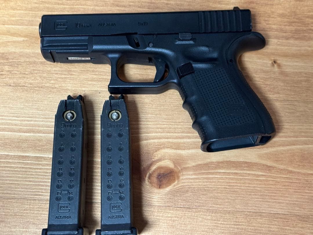 東京マルイガスガンGlock19 GEN4＋ホルスター