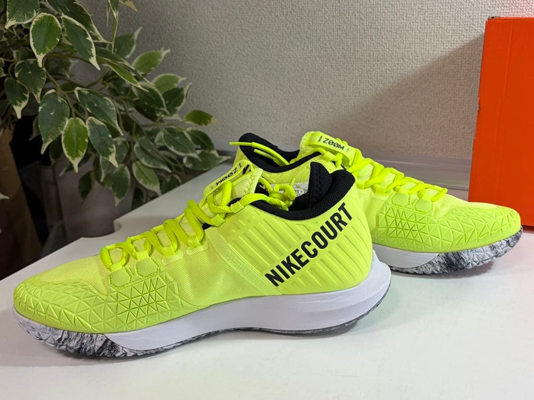 新品未使用品⭐︎NIKE ナイキコートエアズームゼロ　テニスシューズ　26cm