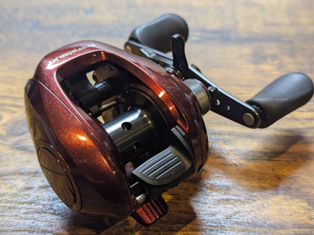 シマノスコーピオンXT1000　右