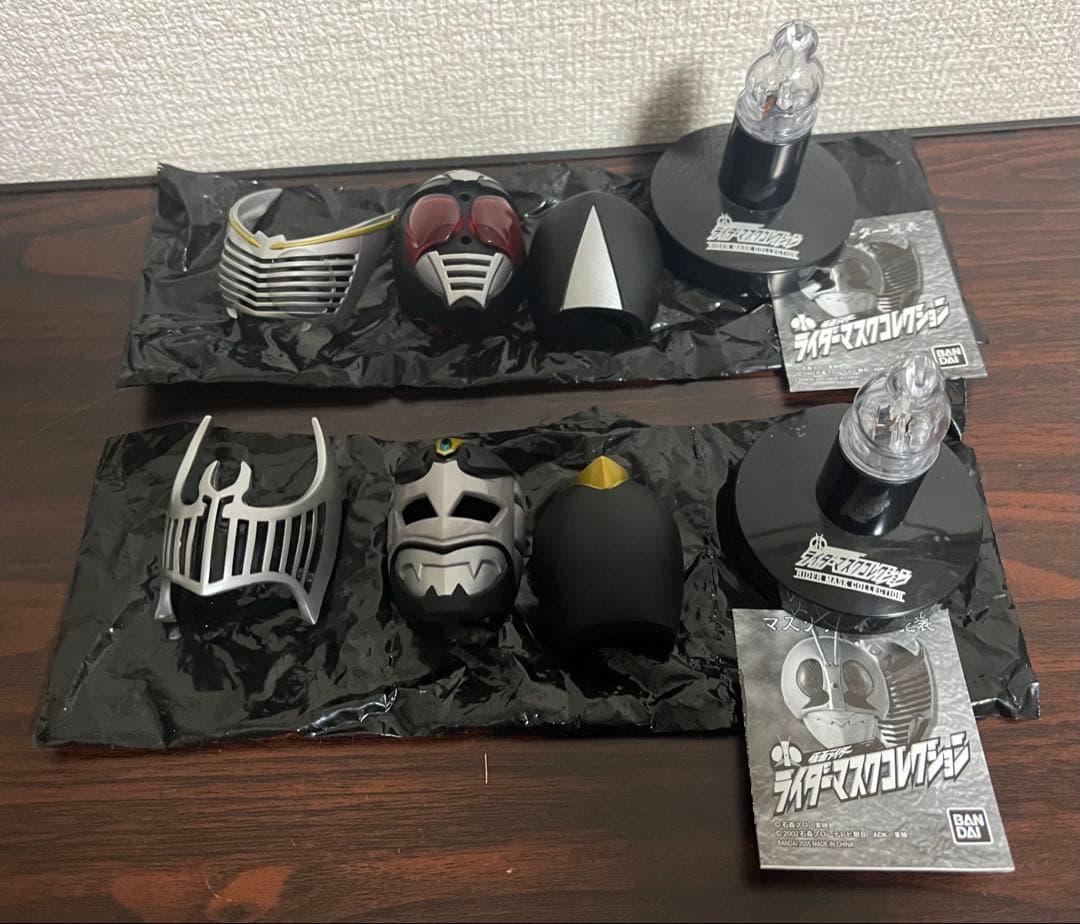 マスコレ 仮面ライダー龍騎 ナイト 王蛇 タイガ ガイ 発光台座