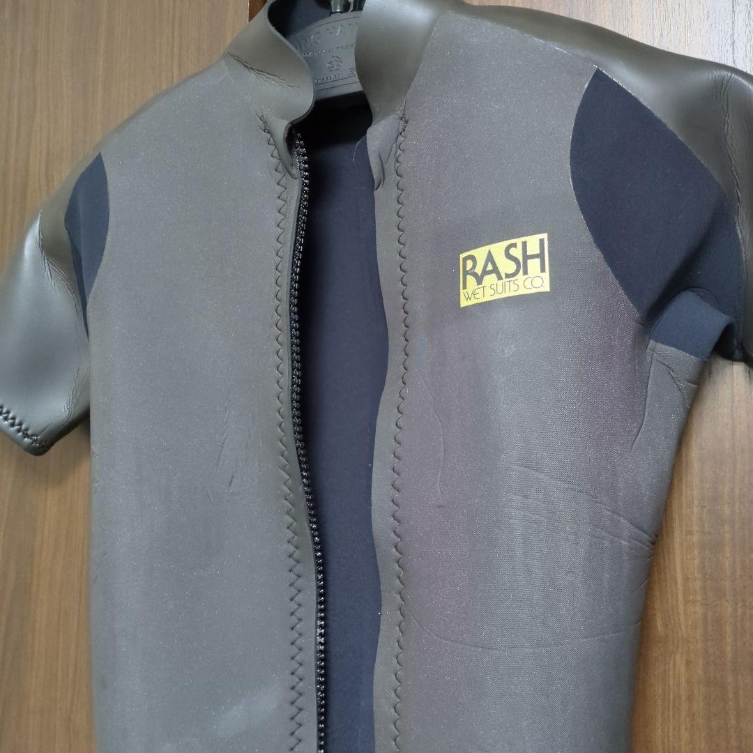 RASH タッパー フロントジッパーＬ