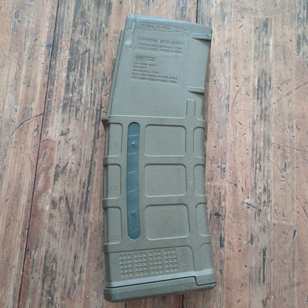 米軍 MAGPUL PMAG M4 両窓　5.56mm 30連 マガジン　④