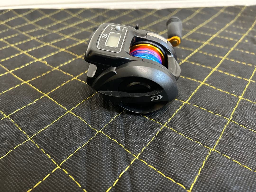 DAIWA ダイワ ライトゲーム ICV 150H 右ハンドル