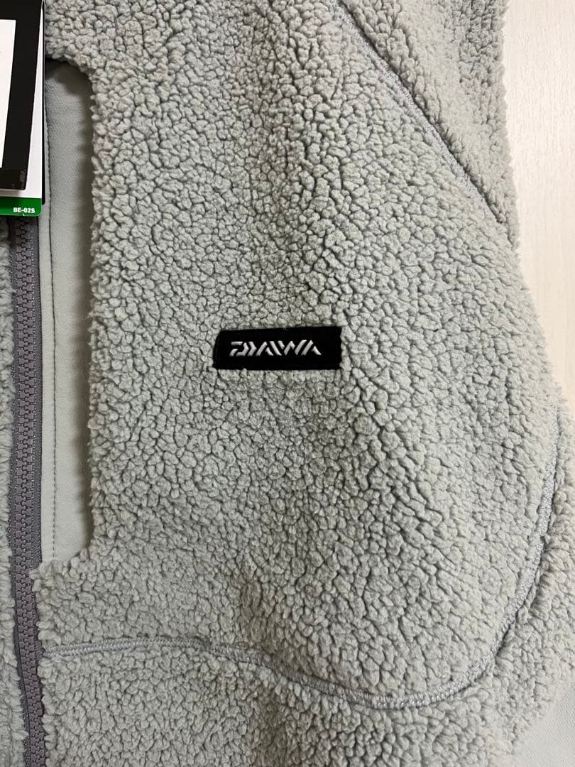 【新品未使用】ダイワ DJ-5822 ボアフリースベスト アイスグレー Lサイズ