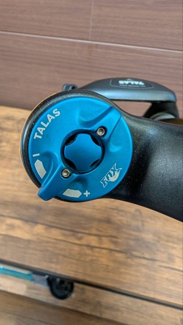 I*.様 FOX TALAS 36 1-1/8