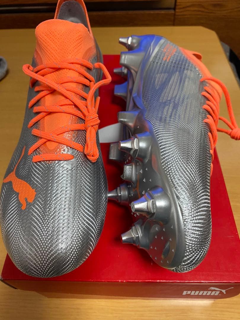 Puma Ultra サッカースパイク シューズ