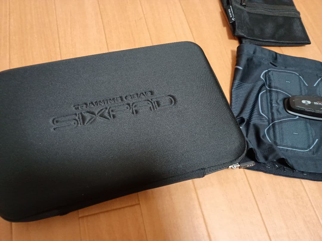 SIXPAD Powersuit Lite Abs Sサイズ コントローラー付き