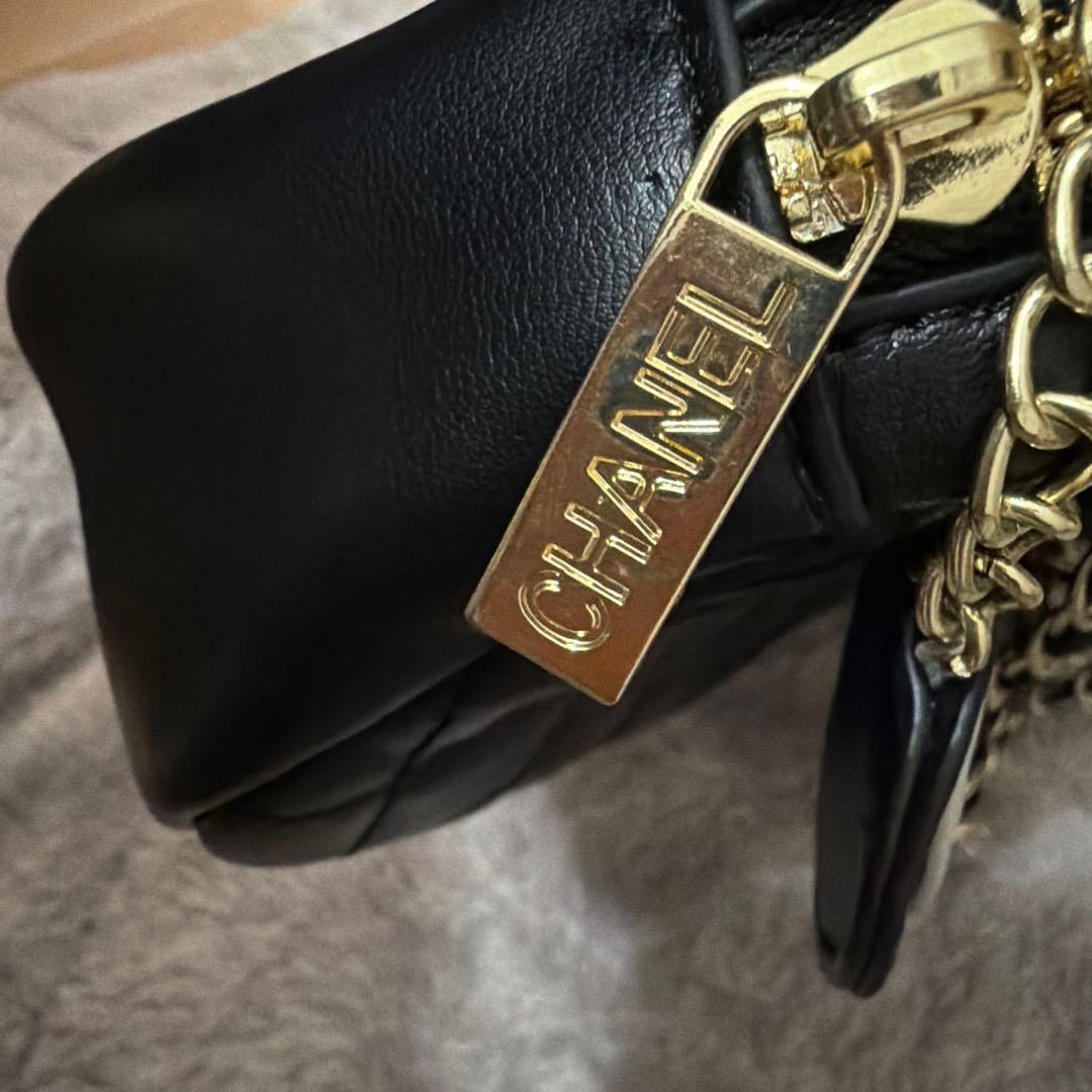 新品未使用品　ノベルティー　CHANEL ブラックレザー ショルダーバッグ