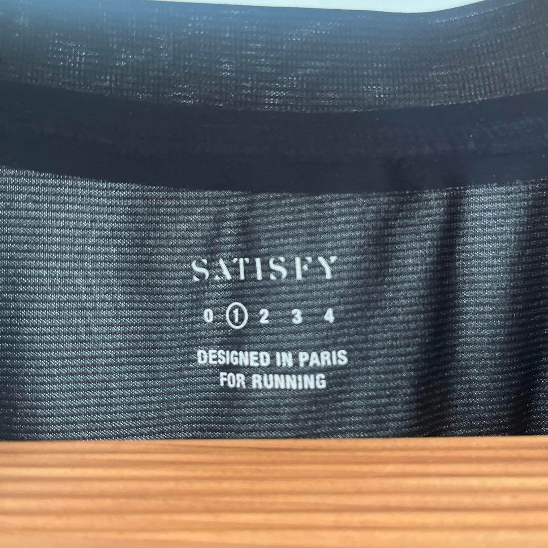 Satisfy | ノースリーブランニングシャツ