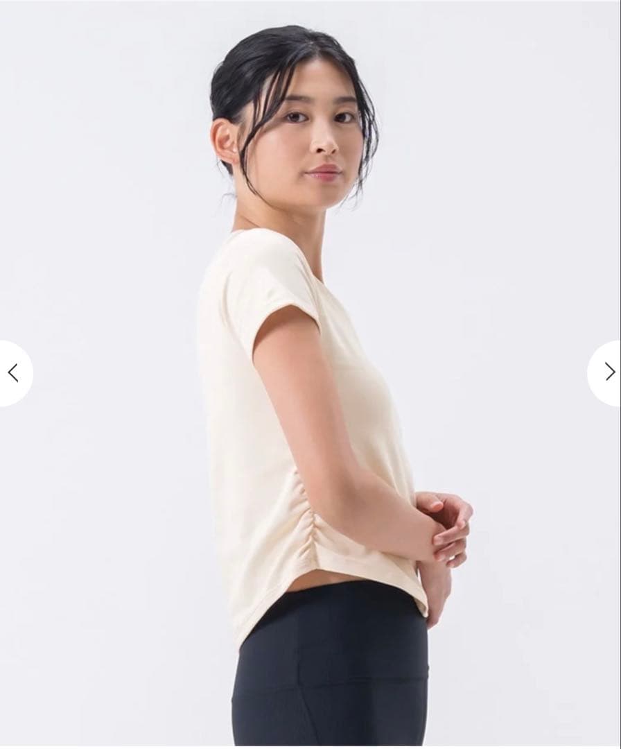 新品未開封★SUKALA サイドギャザーカップ付きTee★Mサイズ白色