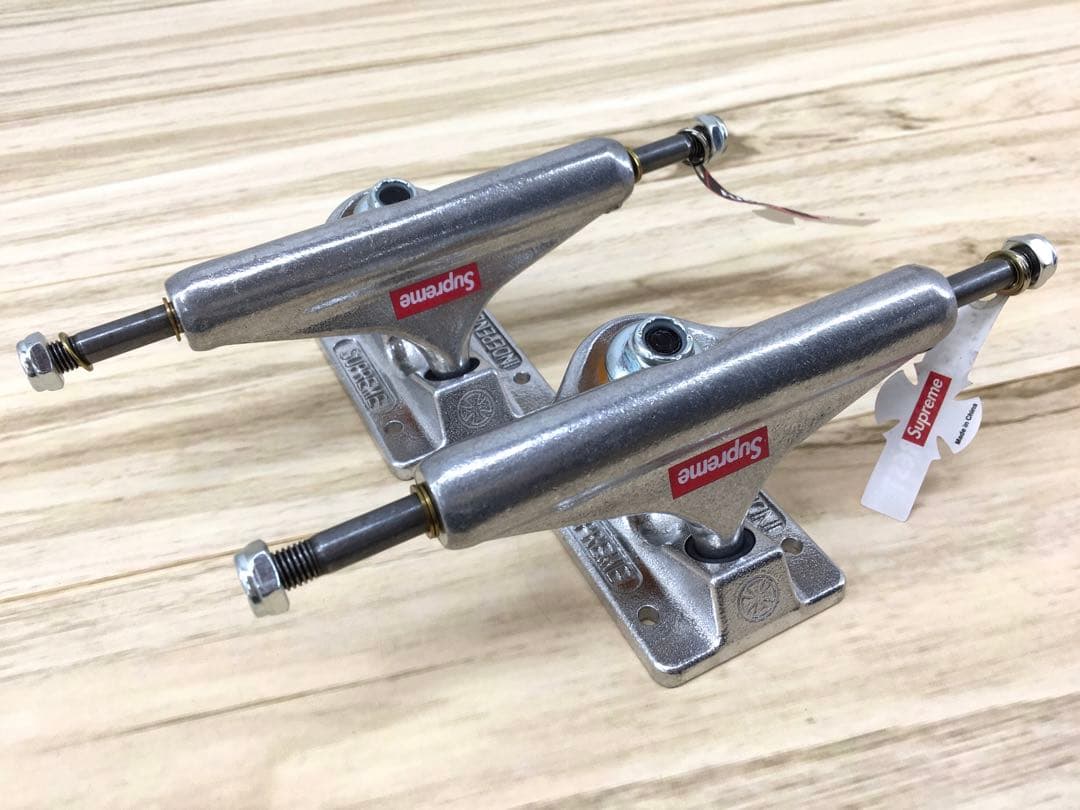 Supreme 21AW Independent Trucks スケボー パーツ