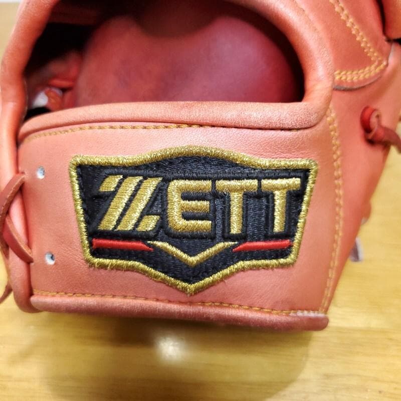 ZETT ゼット 日本製 プロステイタス 北米産レザー使用 投手用 軟式グローブ