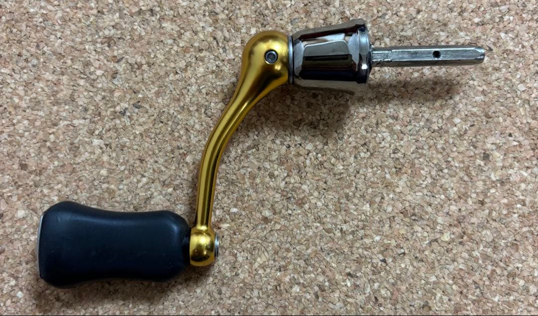 （美品）【DAIWA】18 LEGALIS レガリス LT2000S-XH
