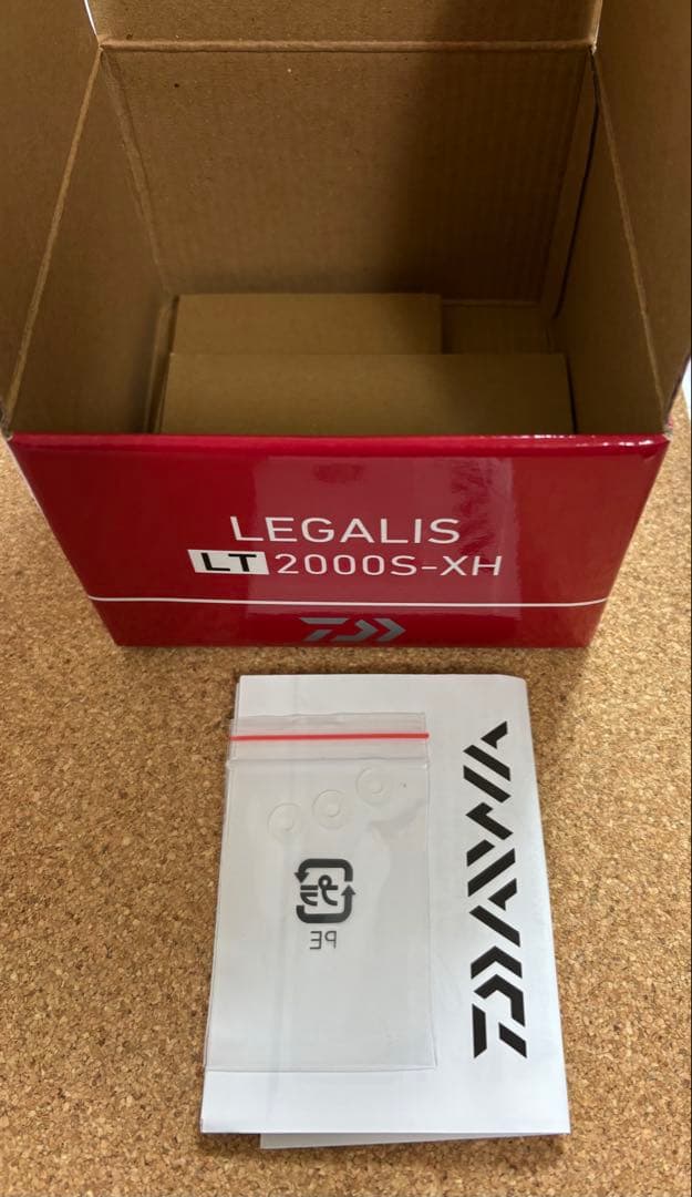 （美品）【DAIWA】18 LEGALIS レガリス LT2000S-XH