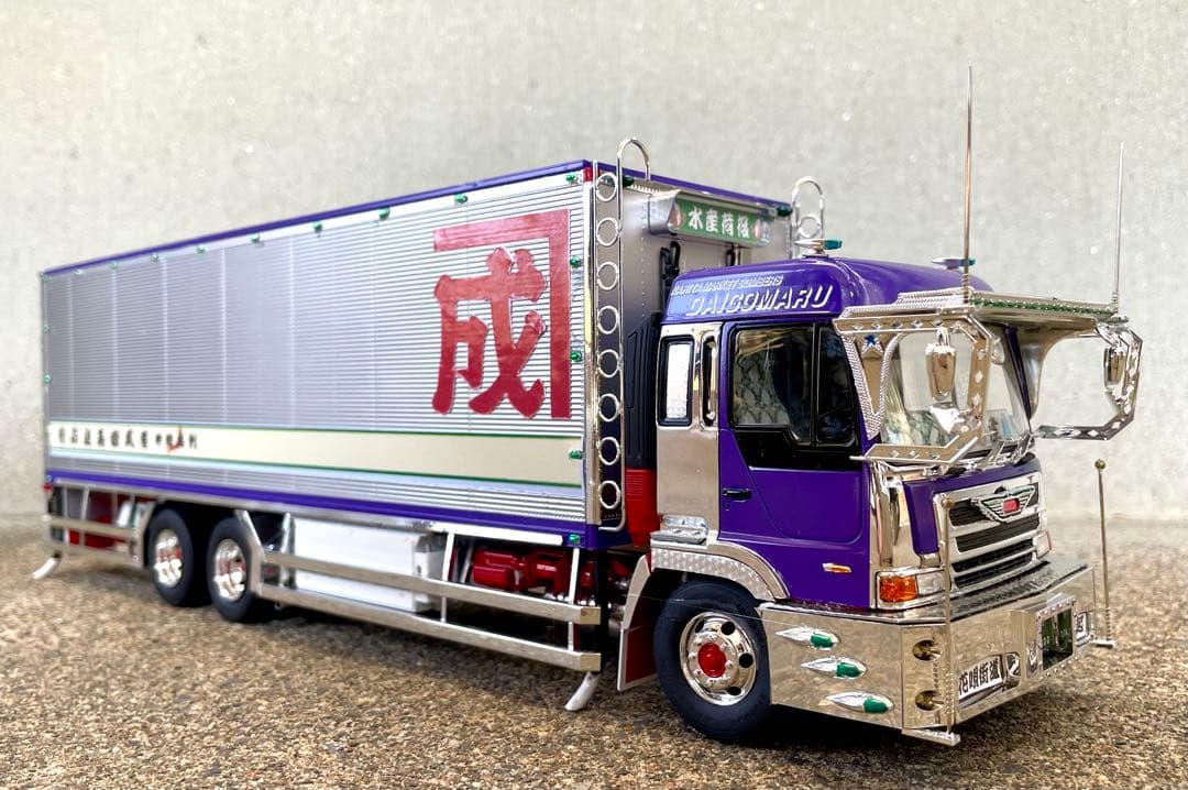 ☆★日野 プロフィア えさ屋 デコトラ プラモデル ヘビーフレイト完成品★☆