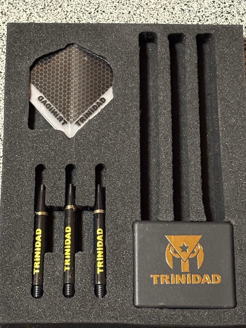 TRINIDAD Undisputed KID Type2 STダーツセット