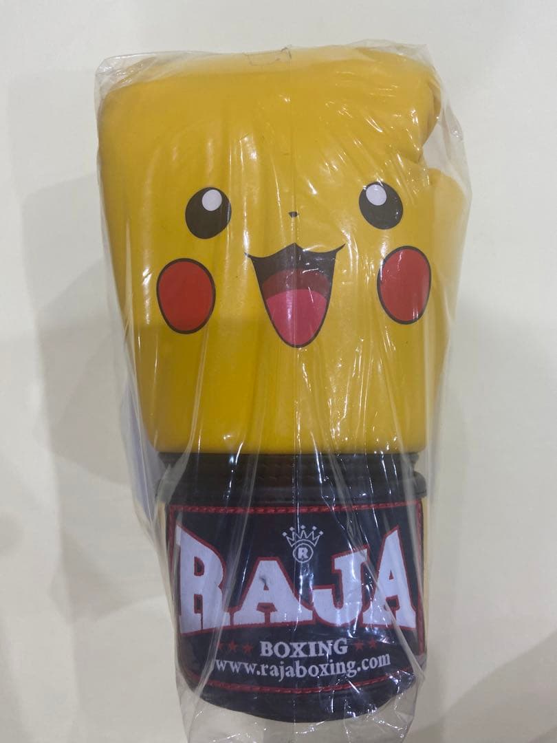RAJAグローブ　ピカチュー　pikachu twins fairtex