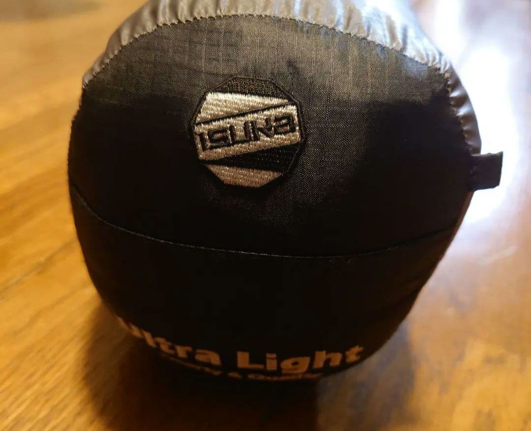 ISUKA Ultra Light ダークネイビー