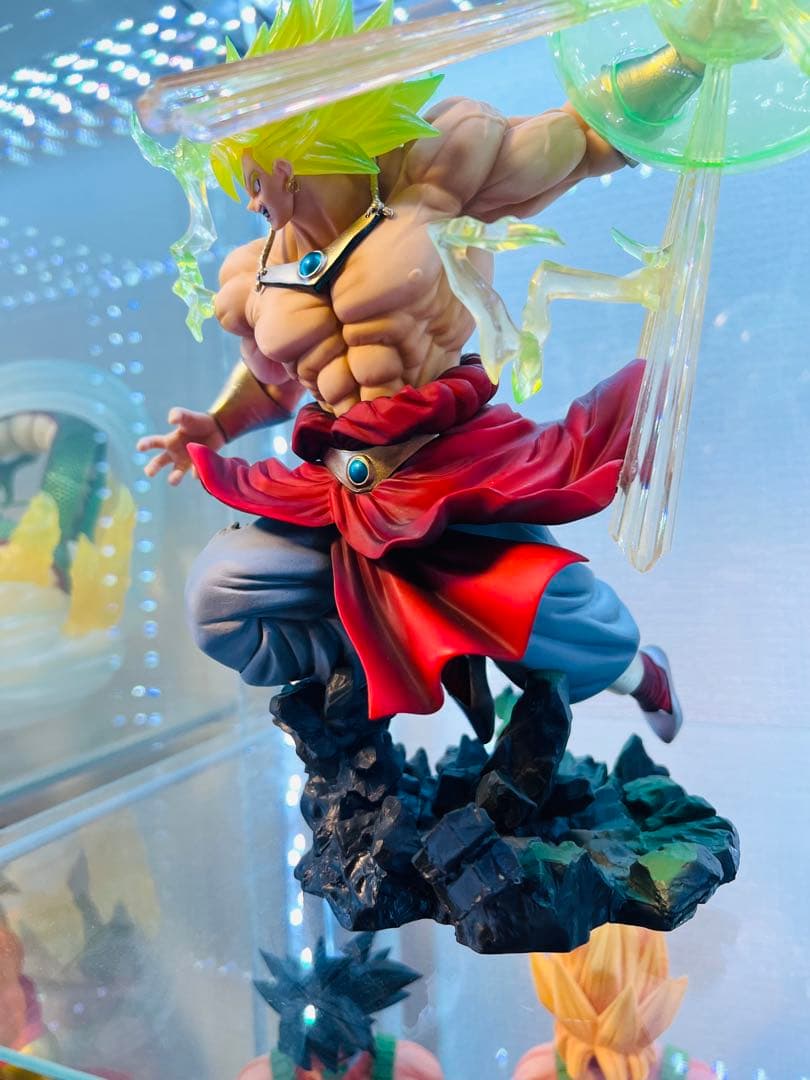 フィギュアーツZERO スーパーサイヤ人ブロリー エフェクト付き！