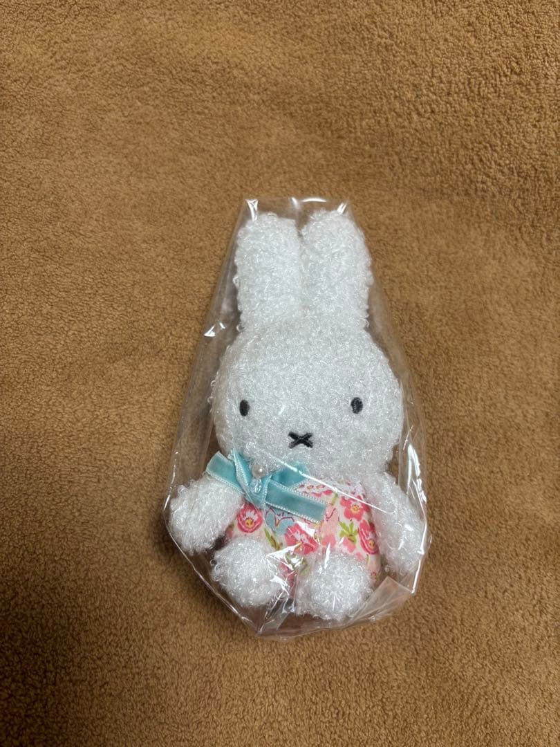 ミッフィー ミニョン ぬいぐるみ マスコット