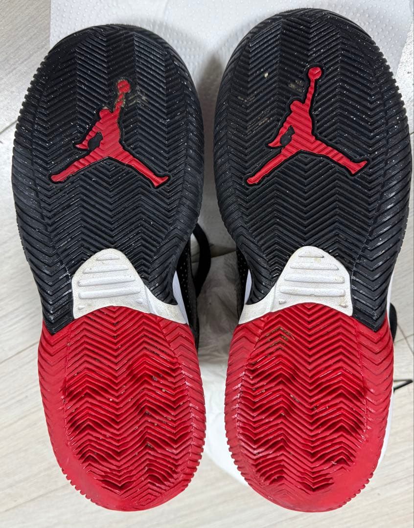 ナイキ　Jordan ブラック/レッド バスケットシューズ 26.5cm