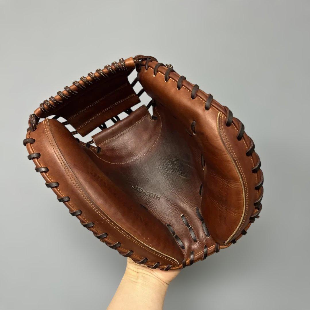 1356 ジュンケイ 和牛 型抜群 美品 キャッチャーミット