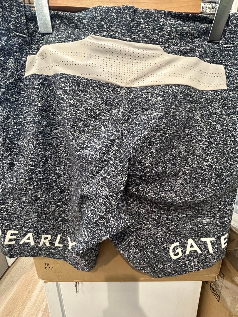 PEARLY GATES ダークグレー パンツ