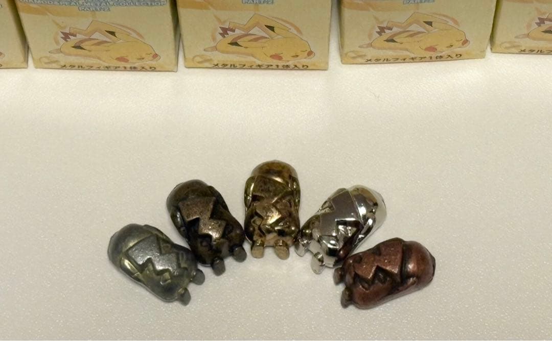 【激レア/箱付】ポケモン メタルコレクション ピカチュウ 全5色コンプセット