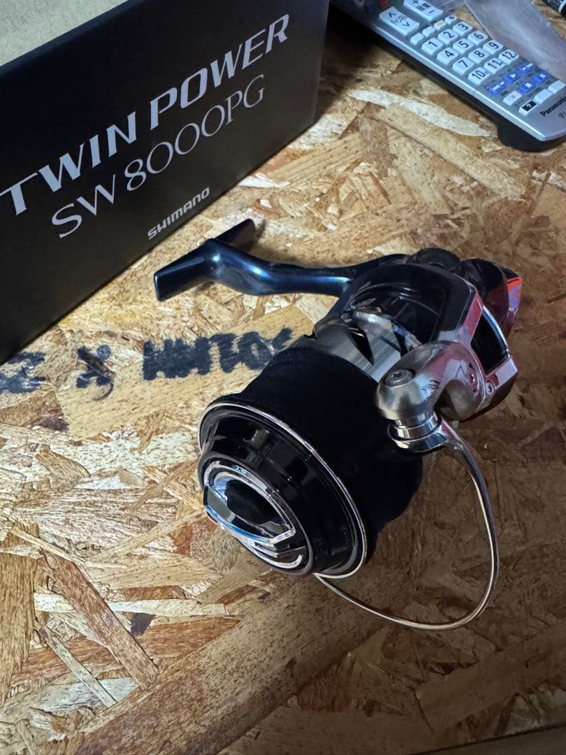 SHIMANO TWIN POWER SW8000PG スピニングリール