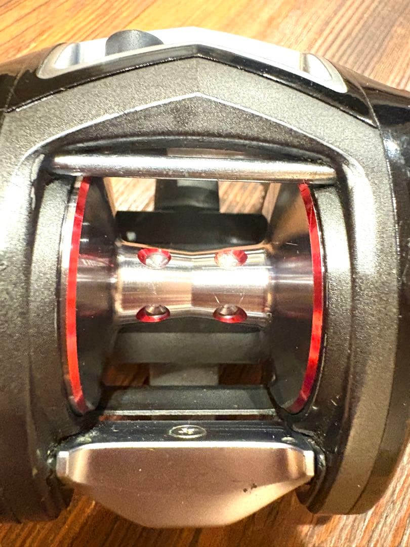 アブ　ビッグシューター右Abu Garcia Revo Big Shooter