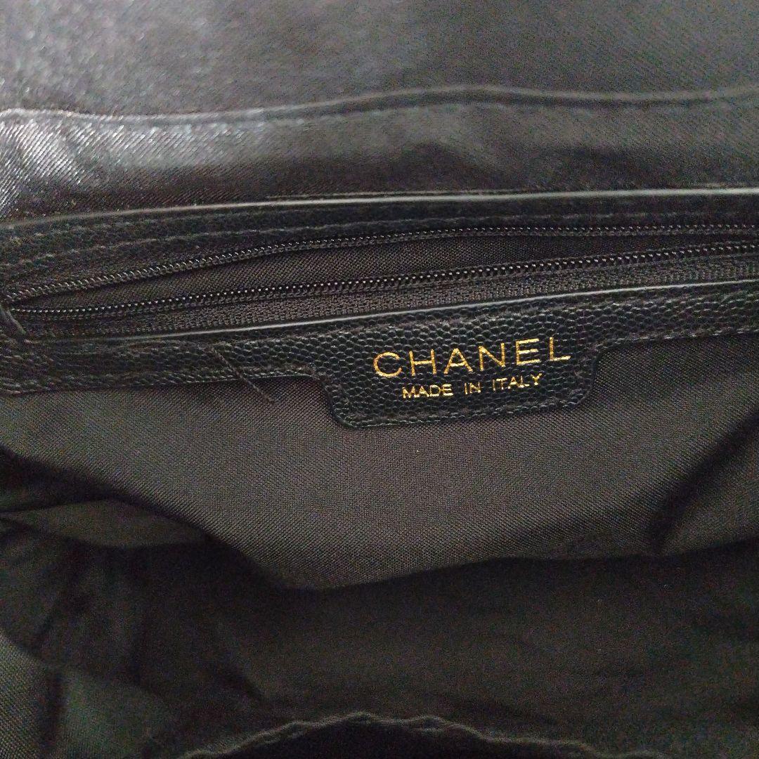 Chanel ブラック ショルダーバッグ キルティング