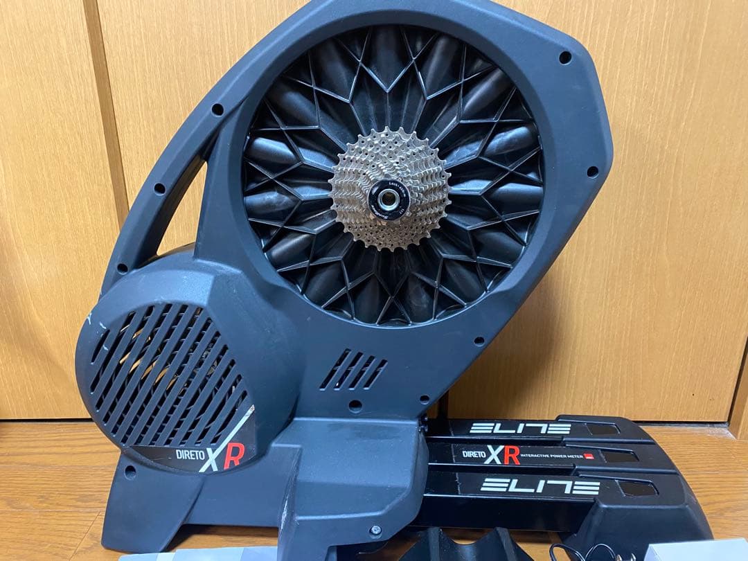 Elite Direto XR ローラー