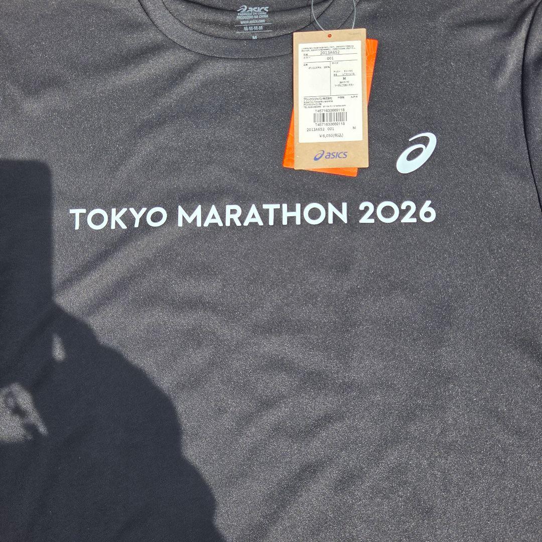 asics 東京マラソン 2026 海外サイズMサイズ 黒