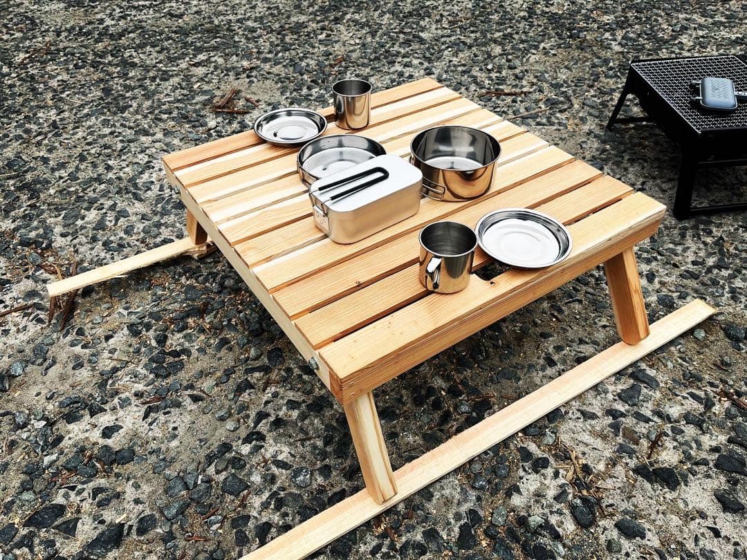 ハンドメイド　木製アウトドアテーブル　60センチ
