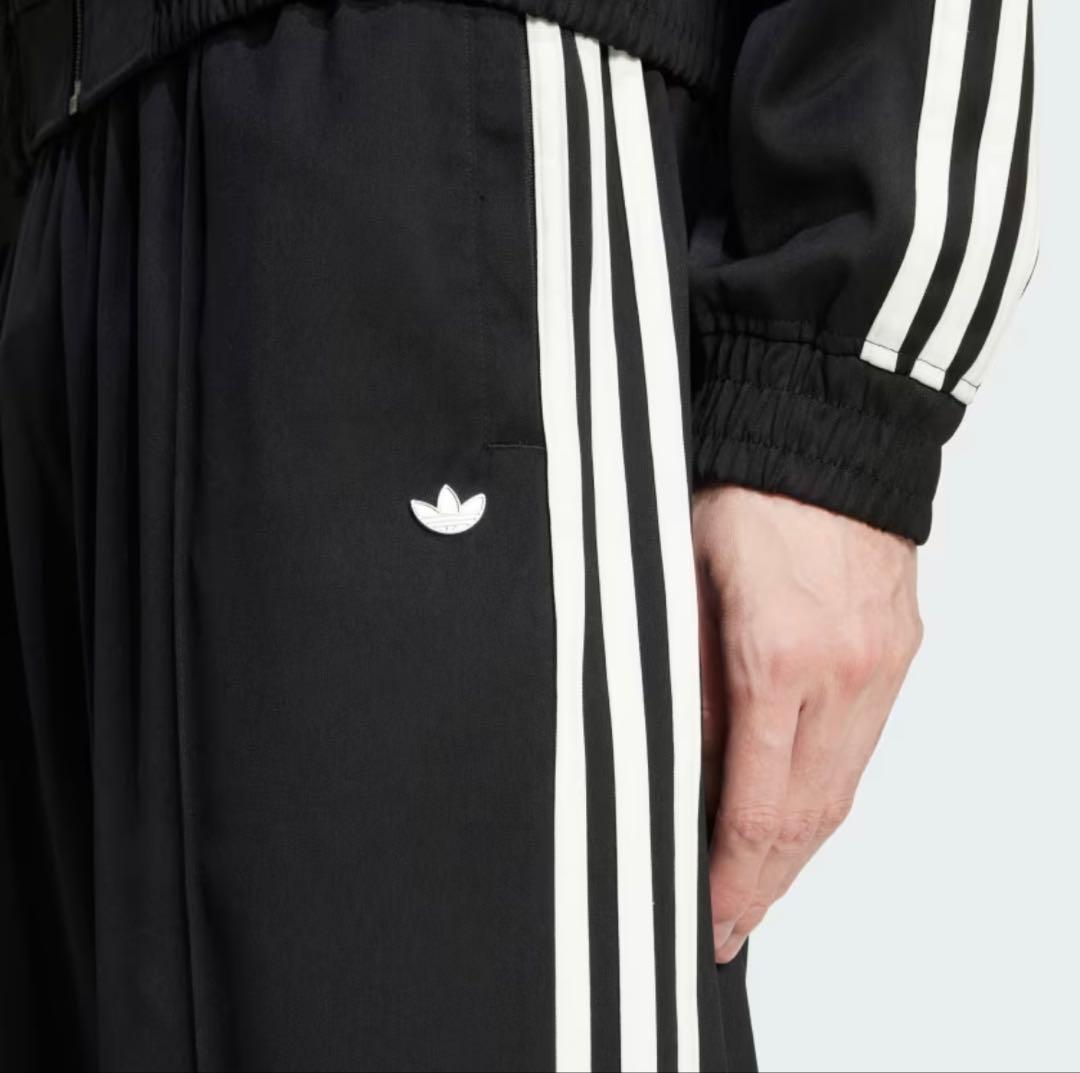 【新品未使用】adidasアディダスプレミアム バギー トラックパンツ