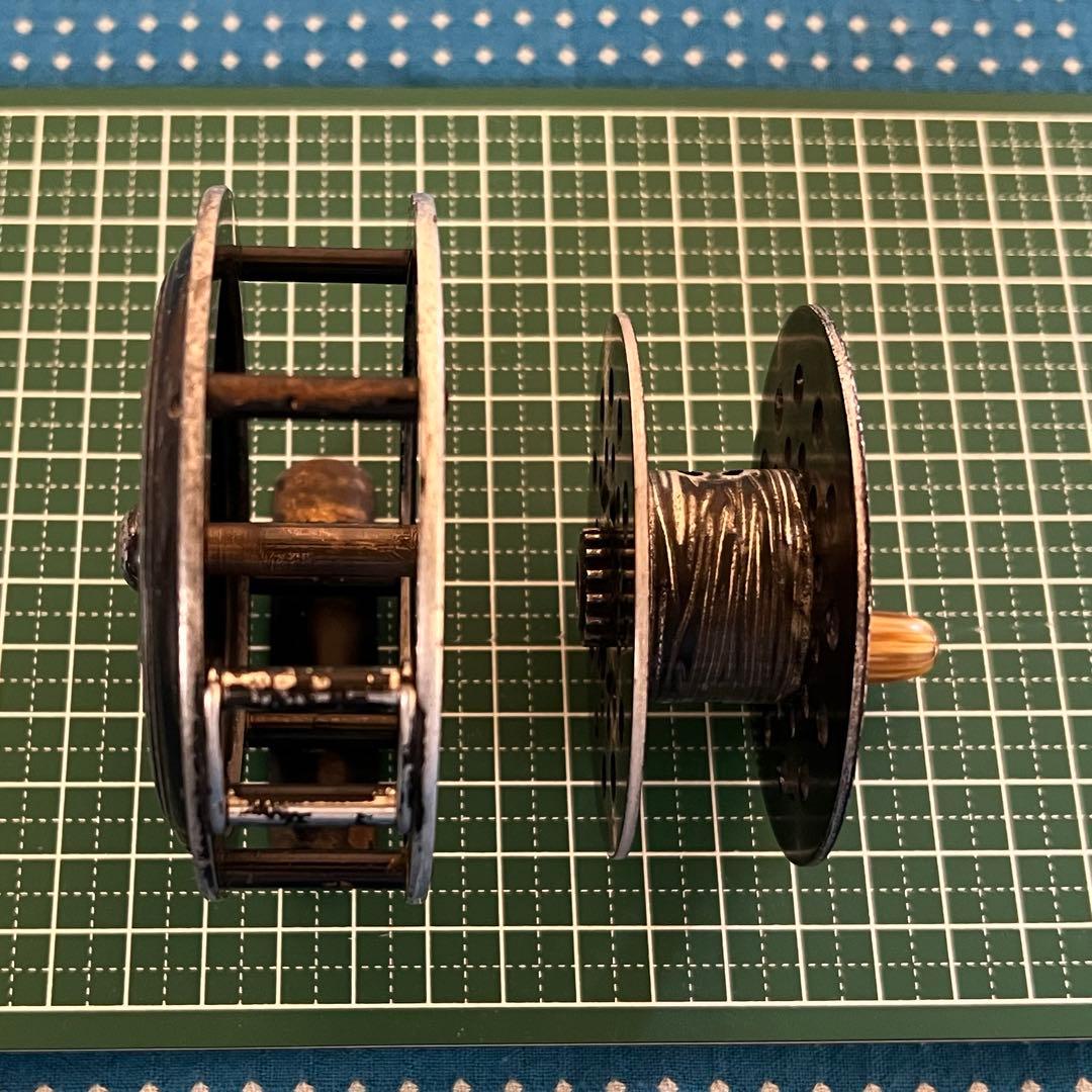 ド*ン様 Pflueger GEM 2094