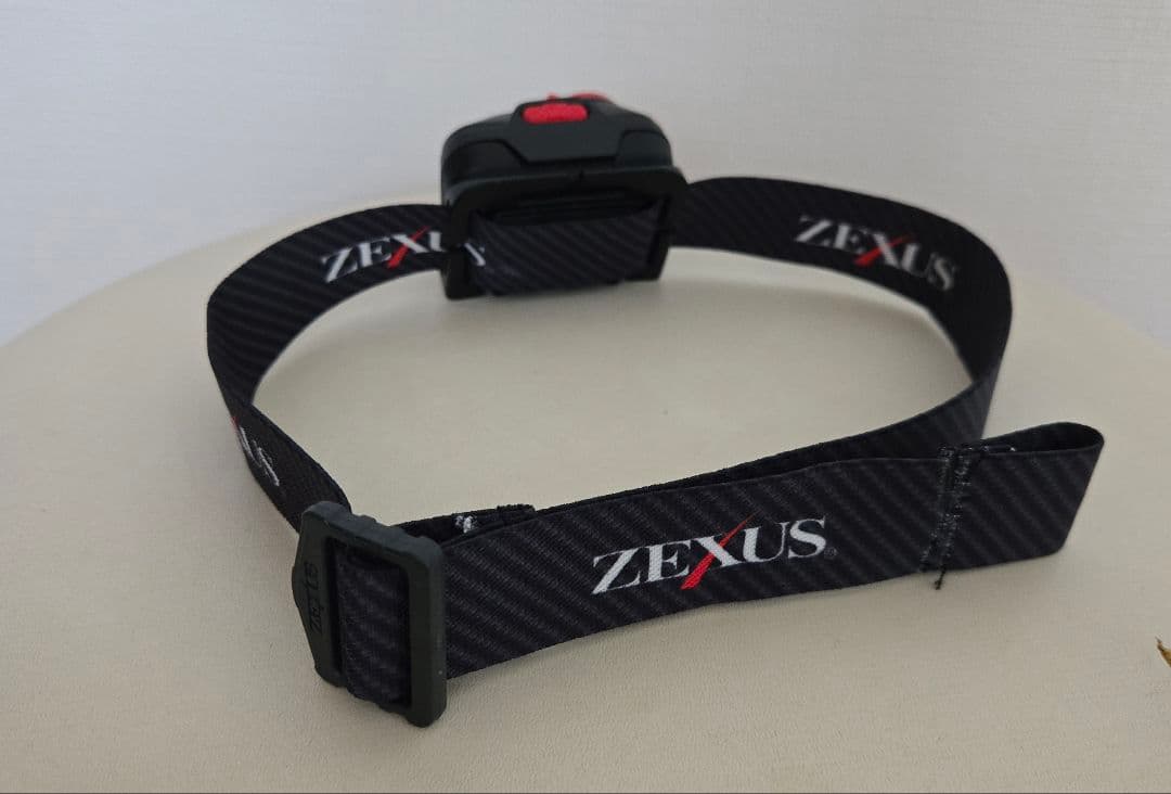 ZEXUS 　LEDヘッドライト　専用充電池ZR-01付き