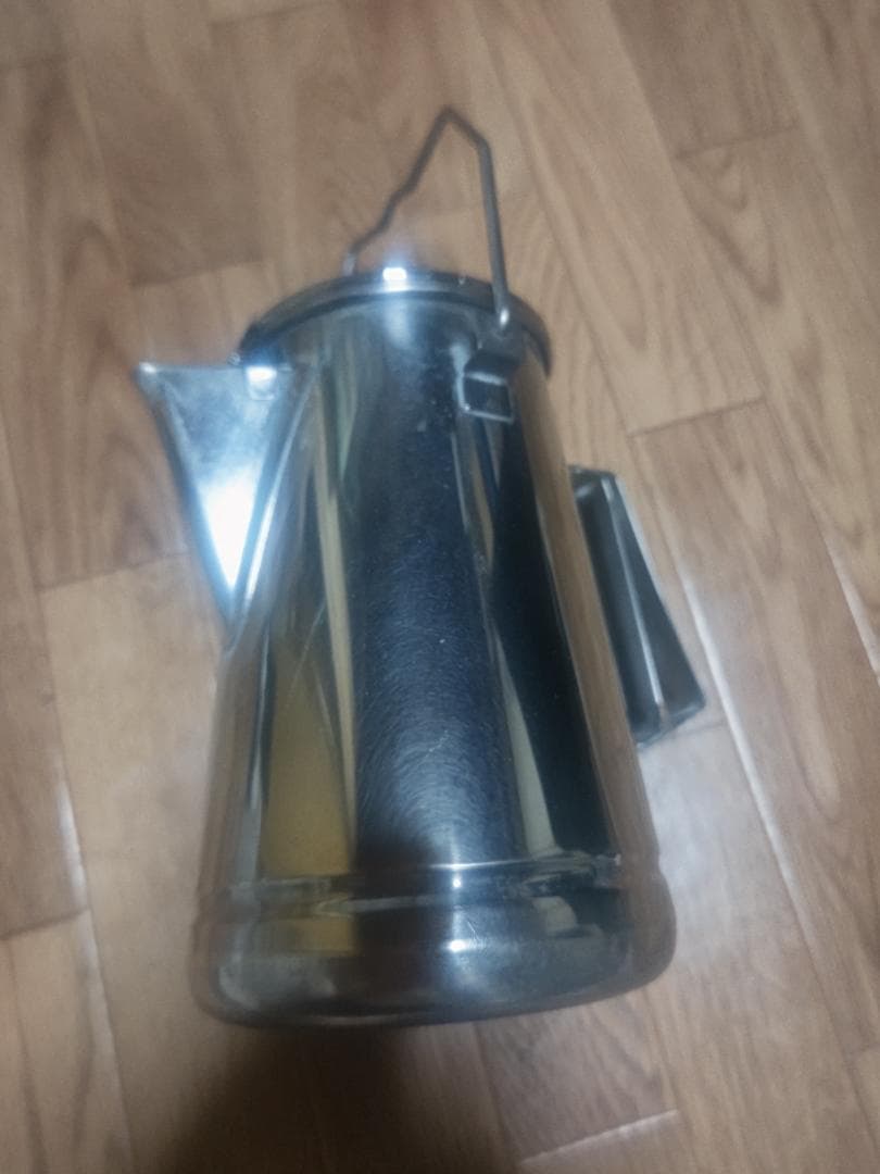 ユニフレーム　キャンプケトル中古美品　磨きスレキズ程度です。使用僅かな保管品