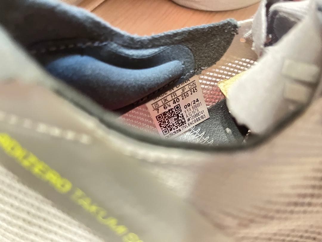 【当日または翌日発送】アディダスadizero タクミセン10 25.0cm