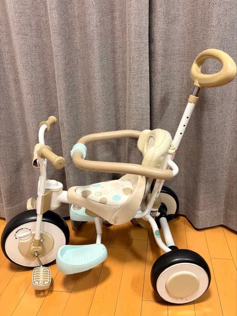 【美品/室内使用のみ】アイデス ナチュラルトライク 三輪車 プー＆ハニー